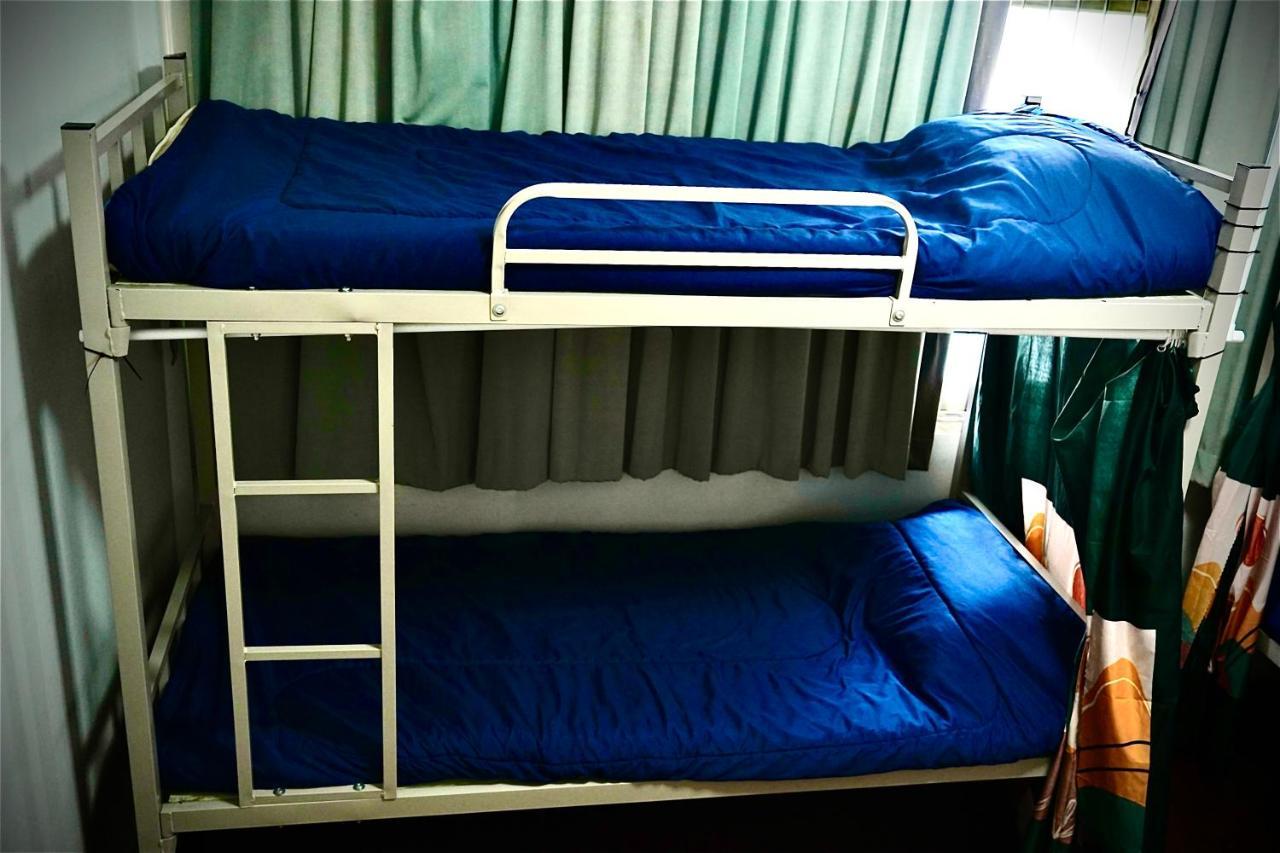 Sura Hostel Bangkok Near Mrt Phra Ram 9 Exterior foto